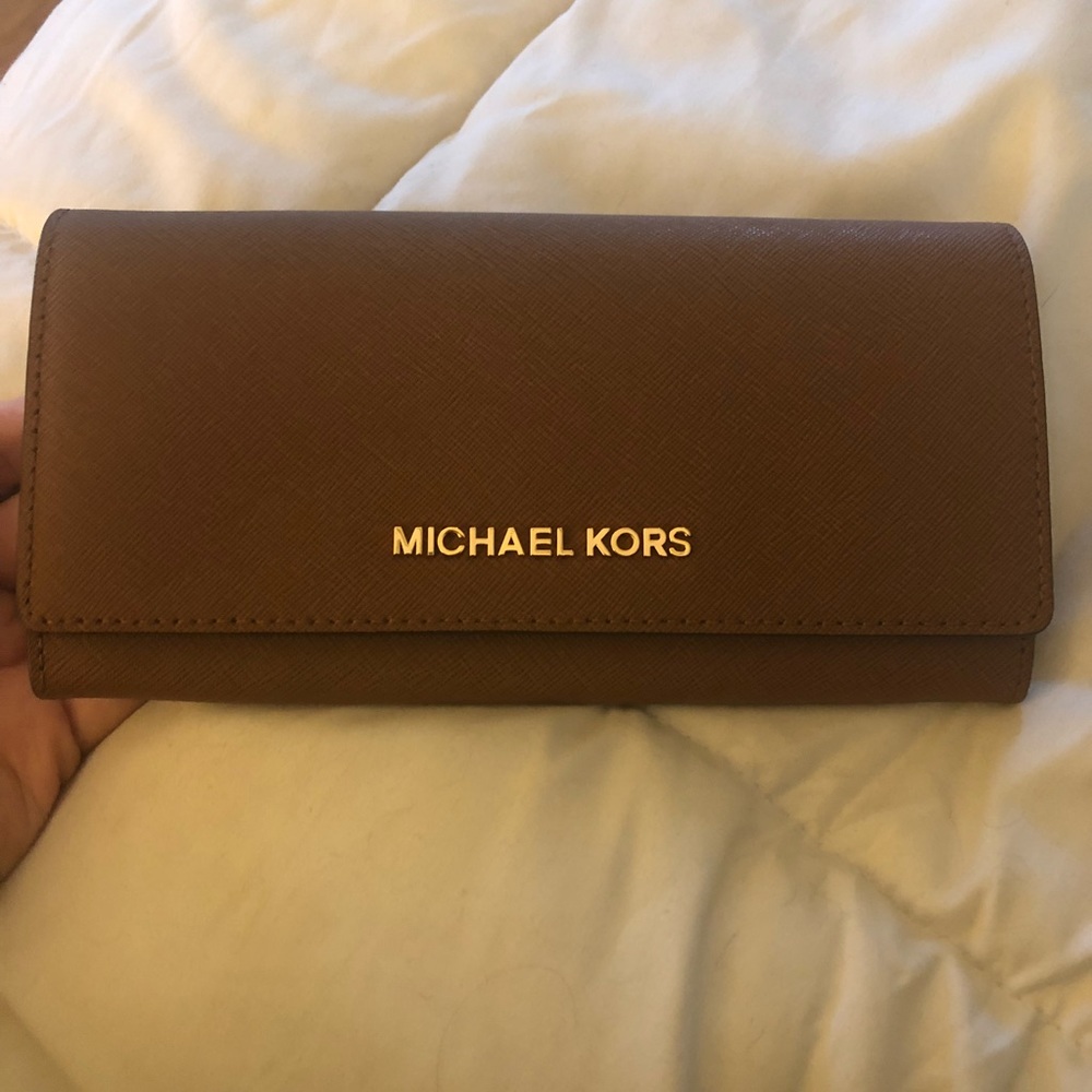 Brand new Michael Kors wallet